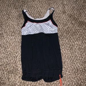Lululemon tank top shirt size 4 small